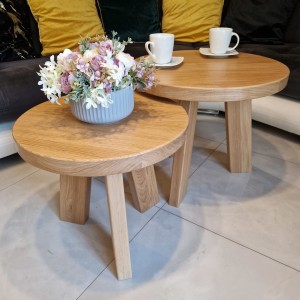 Zestaw okrągłych stolików kawowych